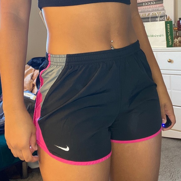 Pants - nike shorts